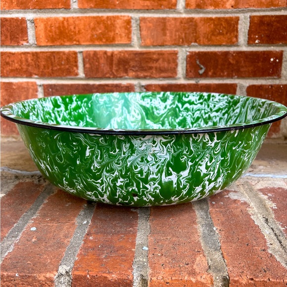 Other - Green and White Swirl Large Enamelware Basin